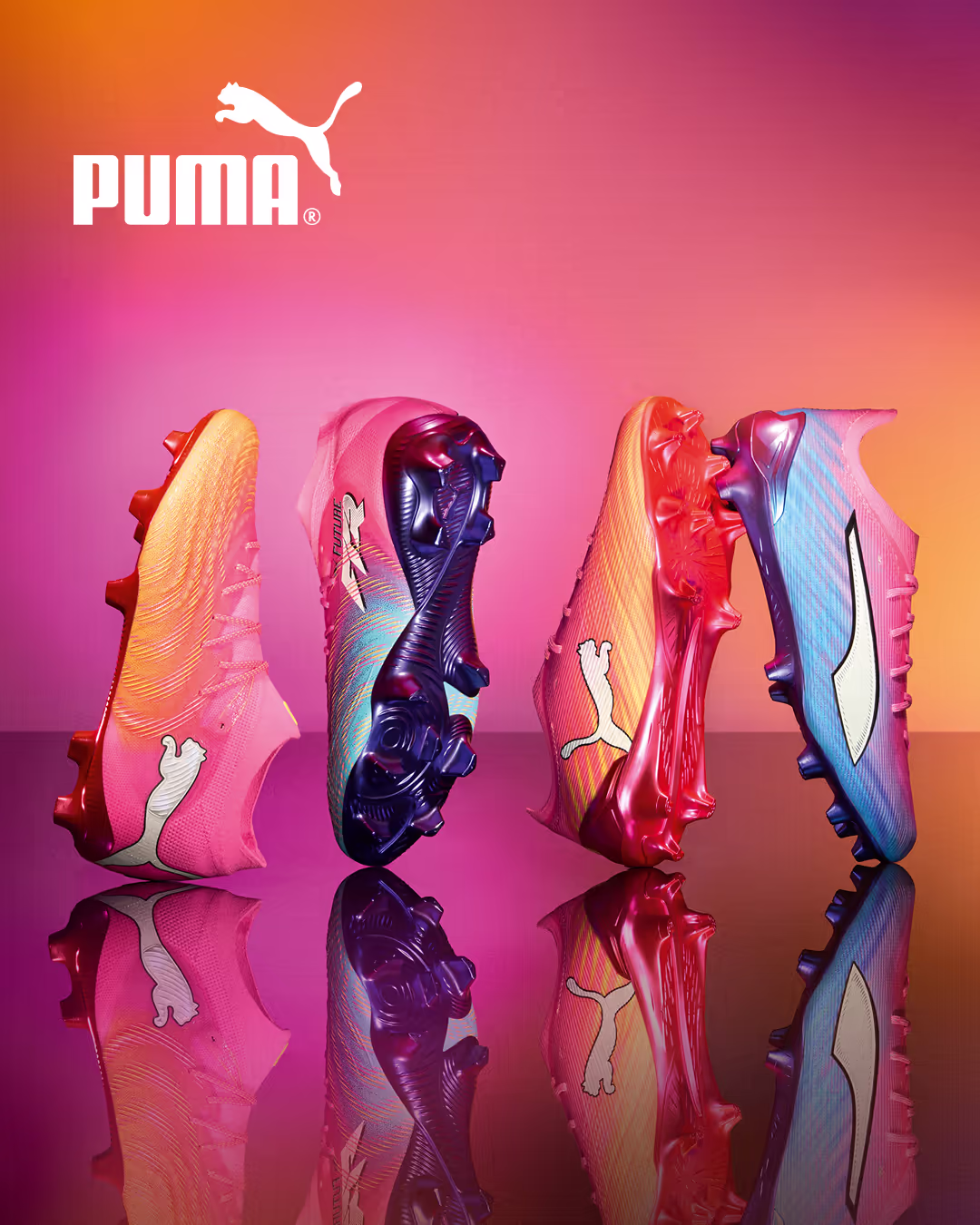 Verschiedene Modelle des PUMA Showtime Packs in orange, pink.