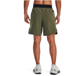 UNDER ARMOUR PEAK Woven Shorts Herren 390 - marine od green/black S