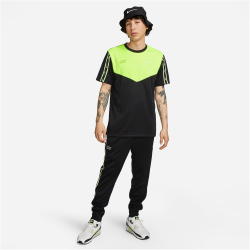 NIKE Sportswear Repeat T-Shirt Herren 013 - black/volt/white S