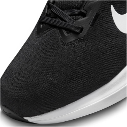 NIKE Winflo 10 Laufschuhe Herren 003 - black/white-black 39