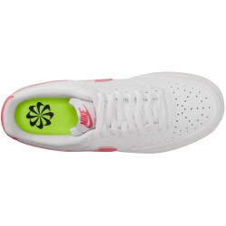 NIKE Court Vision Low-Top Sneaker Damen 101 - white/sea coral-volt-black 36.5