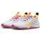 NIKE Omni Multi-Court Laufschuhe Kinder 102 - white/citron pulse-coral chalk-sea coral 35.5
