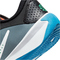 NIKE Omni Multi-Court Laufschuhe Kinder 006 - cool grey/photo blue-black-lt crimson 36