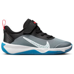 NIKE Omni Multi-Court Sneaker Kinder 006 - cool grey/photo blue-black-lt crimson 28.5