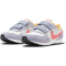 NIKE MD Valiant Little Sneaker Kinder 502 - indigo haze/sea coral-sail-topaz gold 33.5