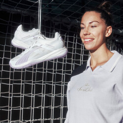 PUMA Accelerate Nitro SQD Hallenschuhe Damen 01 - puma...