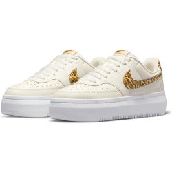 NIKE Court Vision Alta Plateau Sneaker Damen 004 - phantom/sesame-white-sumit white