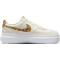 NIKE Court Vision Alta Plateau Sneaker Damen 004 - phantom/sesame-white-sumit white