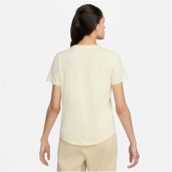 NIKE Sportswear Club Essentials T-Shirt Damen