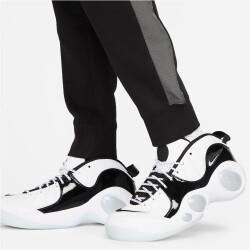 NIKE Sportswear SP Fleece Jogginghose Herren 010 -...