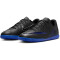 NIKE Jr. Vapor 15 Club IC Hallen-Fußballschuhe Kinder 040 - black/chrome-hyper royal 32