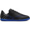 NIKE Jr. Vapor 15 Club IC Hallen-Fußballschuhe Kinder 040 - black/chrome-hyper royal 32