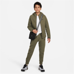 NIKE Sportswear Tech Fleece Kapuzenjacke Jungen 222 - medium olive/black/black L (147-158 cm)