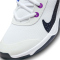 NIKE Omni Multi-Court Laufschuhe Kinder 104 - white/dark obsidian-lt ultramarine 35.5