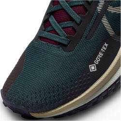 NIKE React Pegasus Trail 4 GORE-TEX wasserfeste Trailrunning Schuhe Damen 302 - deep jungle/khaki-night maroon 36
