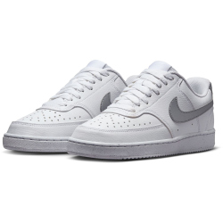 NIKE Court Vision Next Nature Low-Top Sneaker Damen 108 - white/metallic silver-white 42