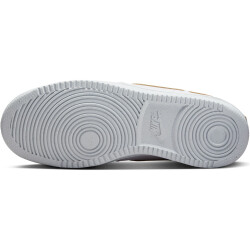 NIKE Court Vision Next Nature Low-Top Sneaker Damen 105 - white/metallic gold-white 35.5