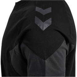 hummel hmlTRAVEL T-Shirt 2001 - black S