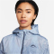 NIKE Repel wasserabweisende Trailrunning-Jacke Damen