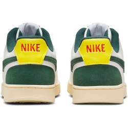 NIKE Court Vision Low Sneaker