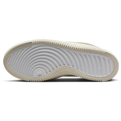 NIKE Court Vision Alta Plateau Sneaker Damen