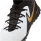 NIKE Jr. Phantom Luna II Academy TF Multinocken-Fu&szlig;ballschuhe Kinder 100 - white/black/mtlc gold coin 35