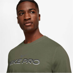 NIKE Dri-FIT Fitnessshirt Herren 222 - medium olive S