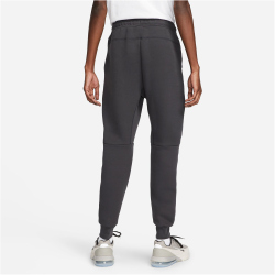 NIKE Sportswear Tech Fleece Slim Fit Jogginghose Herren...