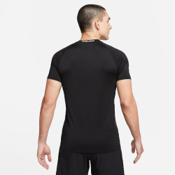 NIKE Pro Dri-FIT Slim kurzarm Trainingsshirt Herren 010 - black/white XL