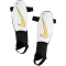 NIKE Charge Schienbeinschoner mit Kn&ouml;chelschutz Herren 101 - white/black/mtlc gold coin S