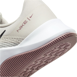 NIKE MC Trainer 2 Trainingsschuhe Damen 008 - light bone/black/white/smokey mauve 35.5