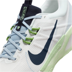 NIKE Juniper Trail 2 Next Nature Me Trailrunning Schuhe 103 - summit white/thunder blue/vapor green 42.5