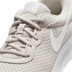 NIKE Tanjun Sneaker Damen 106 - lt orewood brn/white/barely volt/black 36