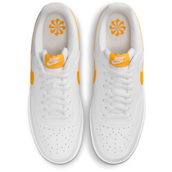 NIKE Court Vision Low Next Nature Sneaker Herren 100 - white/university gold 38.5