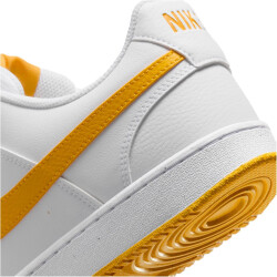 NIKE Court Vision Low Next Nature Sneaker Herren 100 - white/university gold 38.5