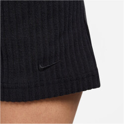 NIKE Sportswear Chill Knit High-Waist Slimfit 3" Shorts Damen 010 - black/black M