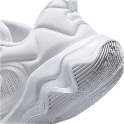 NIKE Giannis Immortality 3 Basketballschuhe 102 - white/white-white 36