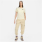 NIKE Sportswear Club Essentials T-Shirt Damen 113 - coconut milk/black L