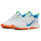 NIKE Omni Multi-Court Hallenschuhe Kinder 107 - white/photo blue-vapor green 36.5