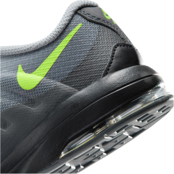 NIKE Air Max Invigor Sneaker Jungen