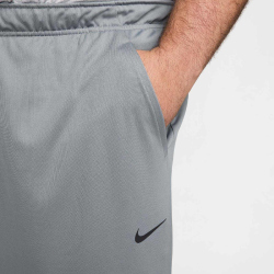 NIKE Totality Slim Vielseitige Trainingshose Herren 084 - smoke grey/black M
