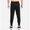 NIKE Totality Slim Vielseitige Trainingshose Herren 010 - black/white M