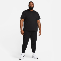 NIKE Sportswear Premium Essentials T-Shirt Herren 010 -...