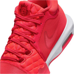 NIKE Lebron Witness VIII Basketballschuhe Herren 600 - lt crimson/white-bright crimson-gym red 38.5