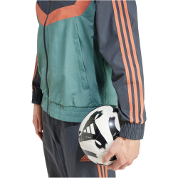 adidas FC Bayern M&uuml;nchen SZN Trainingsjacke 2024/25...