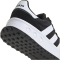 adidas Run 84 Sneaker Herren IH8613 - core black/cloud white/carbon 40
