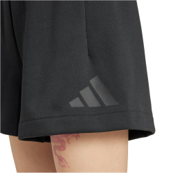 adidas Z.N.E. Sweatshorts Damen