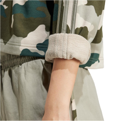 adidas Sportswear Essentials 3-Streifen Camo-Print...