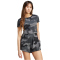 adidas Sportswear Essentials 3-Streifen Camo Print Baby Tee Cropped T-Shirt Damen
