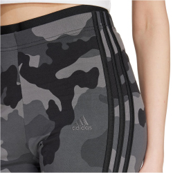 adidas Sportswear Essentials 3-Streifen Camo Print...